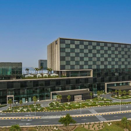 Waldorf Astoria Kuwait Ξενοδοχείο Κουβέιτ Εξωτερικό φωτογραφία The new building of the University of Nicosia