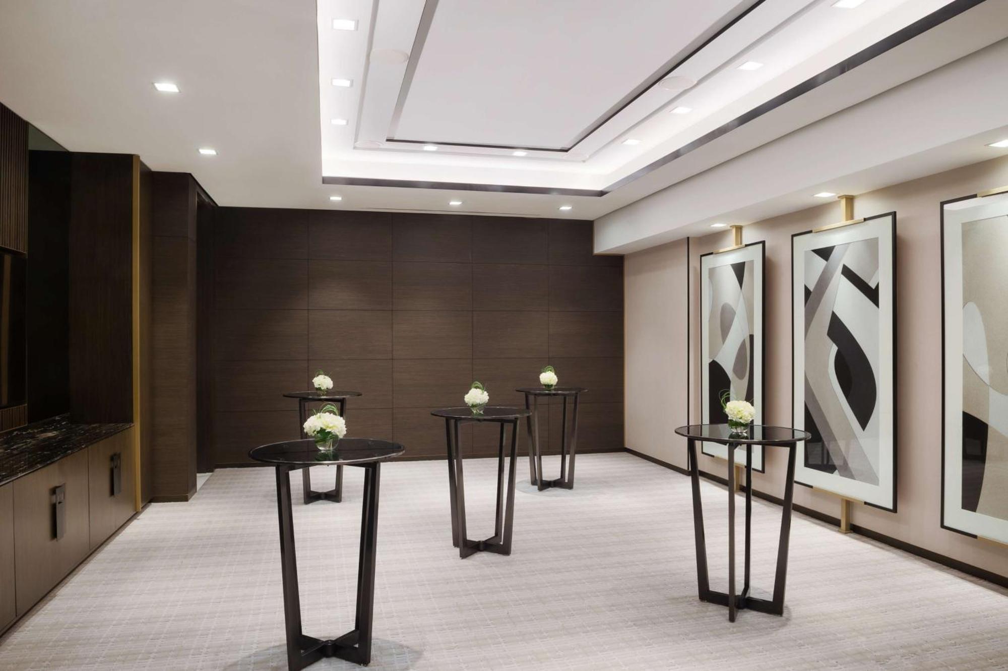 Waldorf Astoria Kuwait Ξενοδοχείο Κουβέιτ Εξωτερικό φωτογραφία The Westin Hong Kong