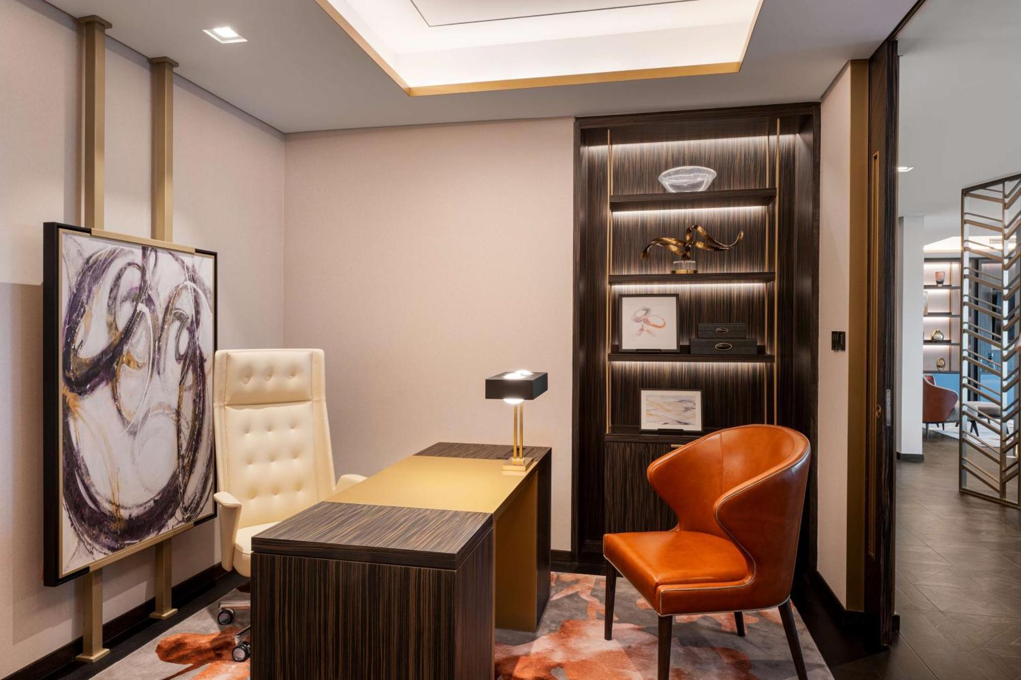 Waldorf Astoria Kuwait Ξενοδοχείο Κουβέιτ Εξωτερικό φωτογραφία Office at the Mandarin Oriental, London
