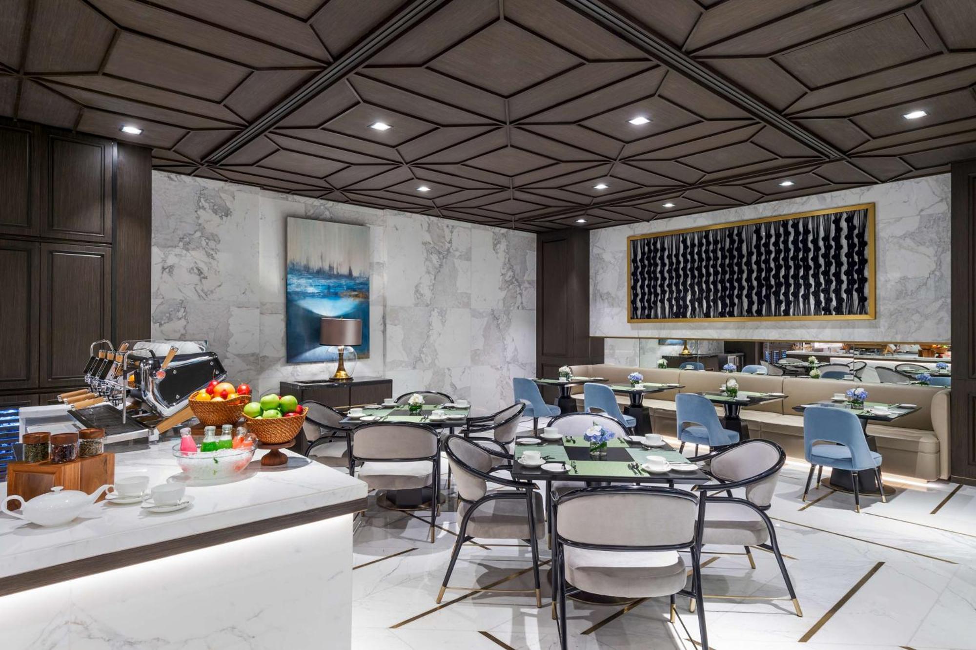 Waldorf Astoria Kuwait Ξενοδοχείο Κουβέιτ Εξωτερικό φωτογραφία The interior of the restaurant
